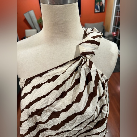 NWT Women's One Shoulder Knot Top Future Collective with Jenee Naylor XXS - Picture 5 of 7